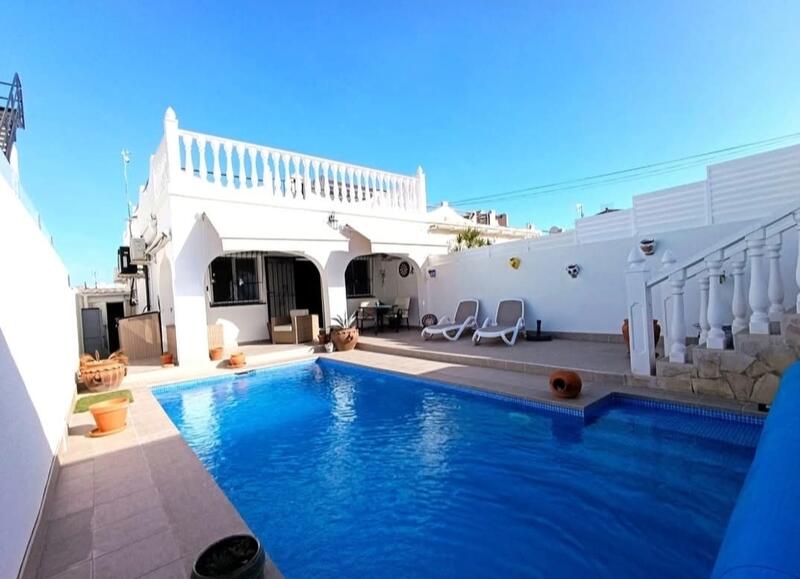 Villa till salu i San Miguel de Salinas, Alicante