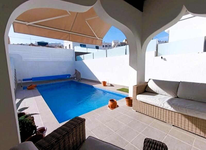 2 sovrum Villa till salu