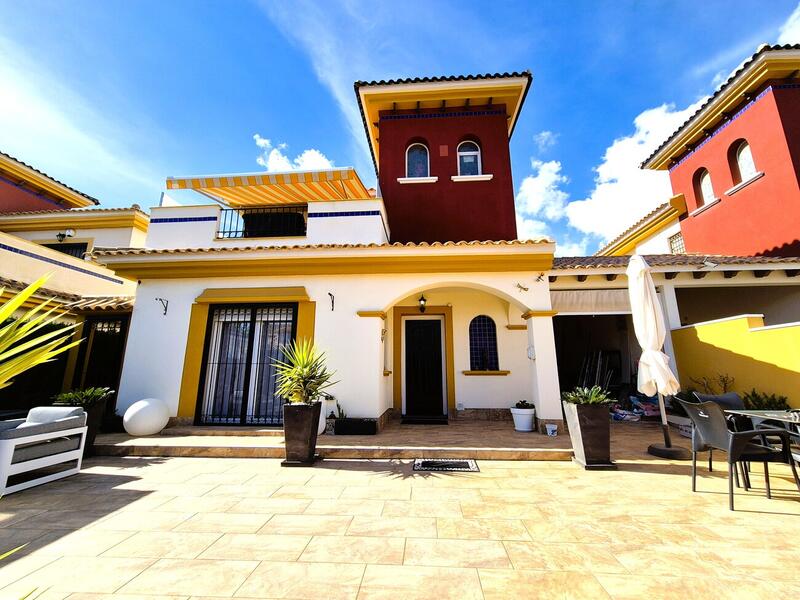 3 спальная комната вилла продается