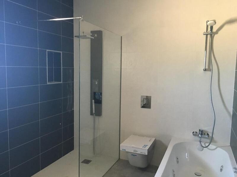 3 Schlafzimmer Villa zu verkaufen 3 Schlafzimmer Villa zu verkaufen