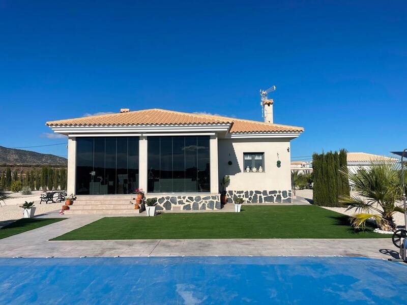 Villa til salg i Pinoso, Alicante Villa til salg i Pinoso, Alicante