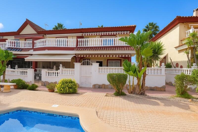 Villa en venta en Ciudad Quesada, Alicante Villa en venta en Ciudad Quesada, Alicante