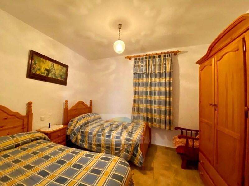 4 Schlafzimmer Stadthaus zu verkaufen