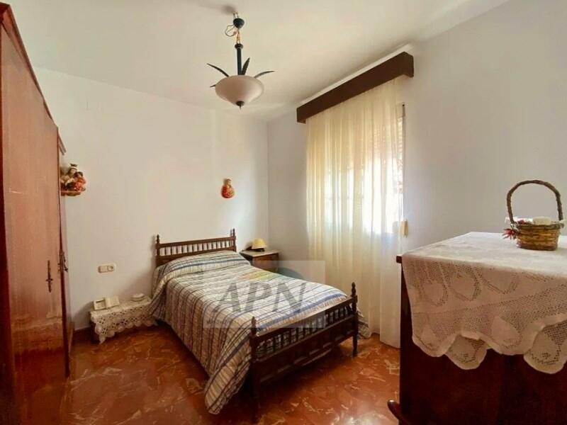 4 Schlafzimmer Stadthaus zu verkaufen