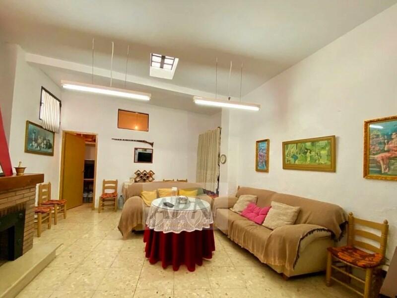 4 Schlafzimmer Stadthaus zu verkaufen