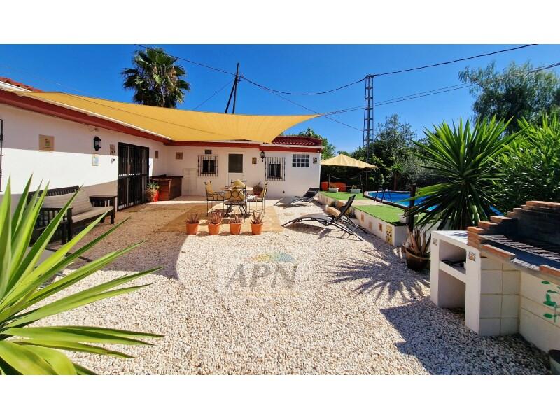 6 slaapkamer Landhuis Te koop 6 slaapkamer Landhuis Te koop