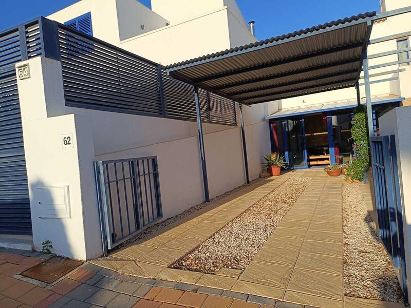 3 soveværelse Byhus til salg