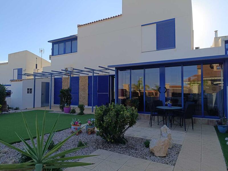 3 soveværelse Byhus til salg