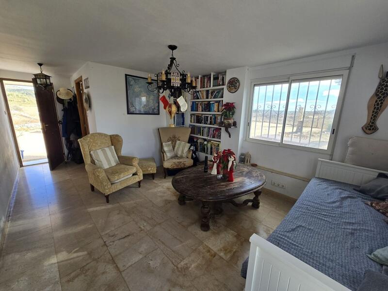 2 Cuarto Casa de Campo en venta