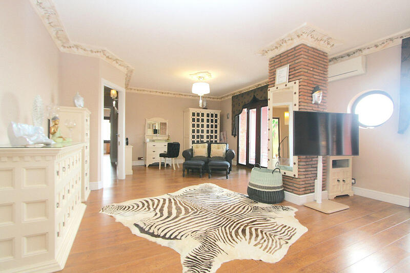 7 soverom Villa til salgs