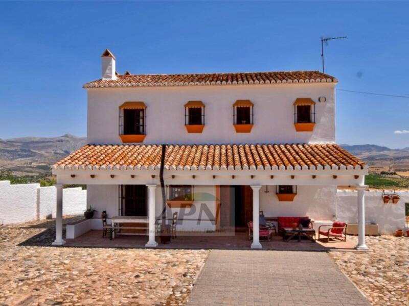 4 bedroom Country House for sale