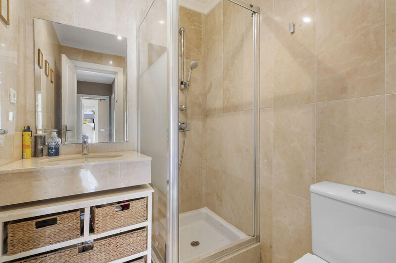 3 bedroom Apartment for sale