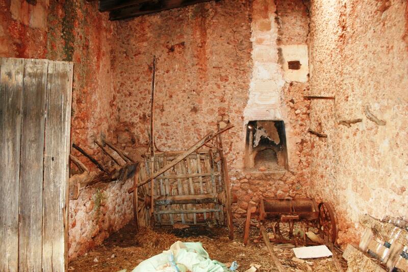 Lantställe till salu