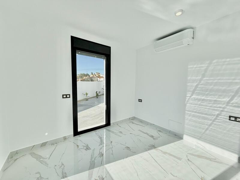 4 bedroom Villa for sale