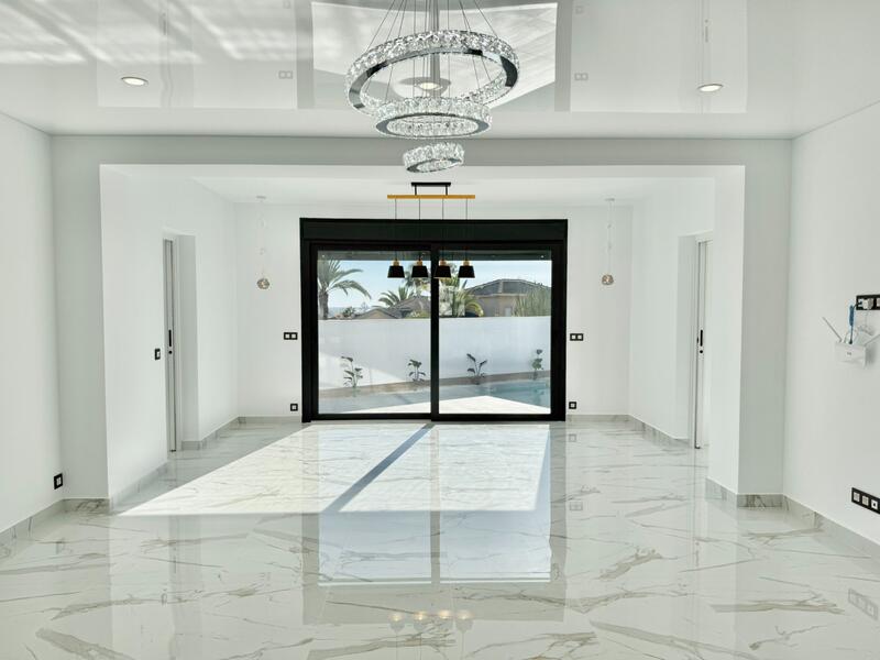 4 bedroom Villa for sale