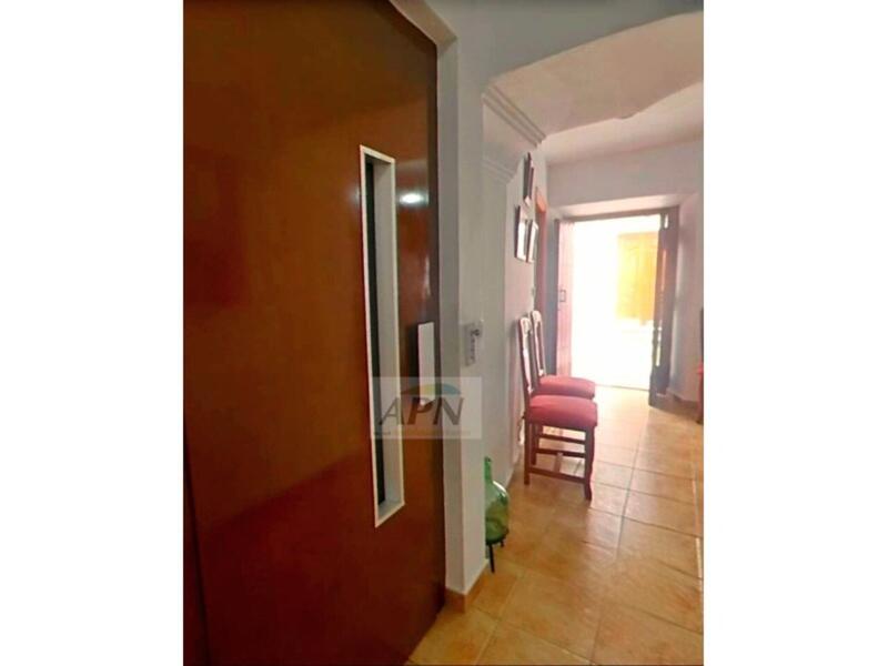 4 bedroom Townhouse for sale