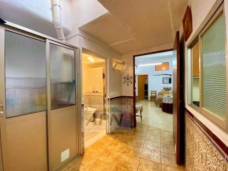 4 bedroom Townhouse for sale