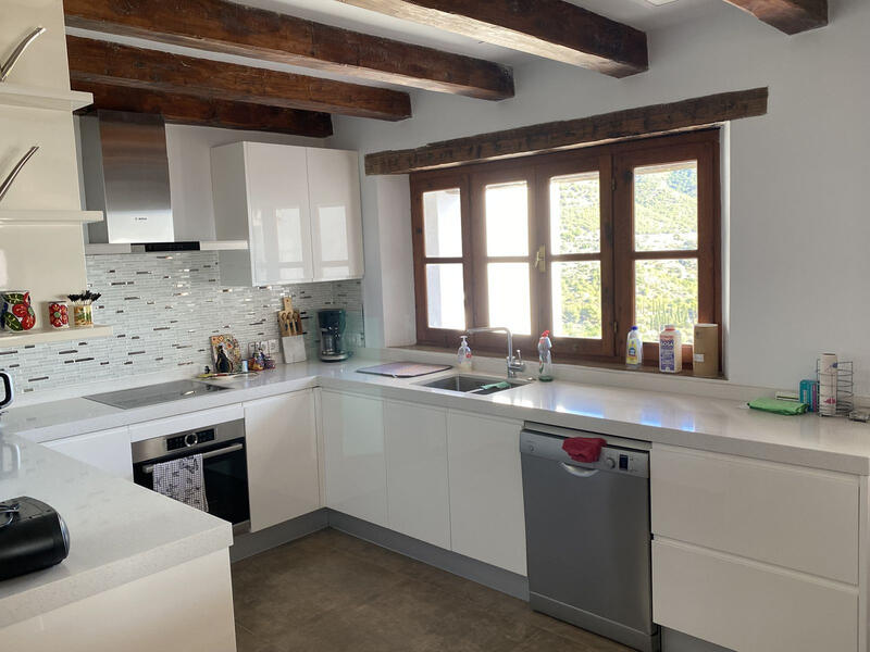 4 bedroom Villa for sale