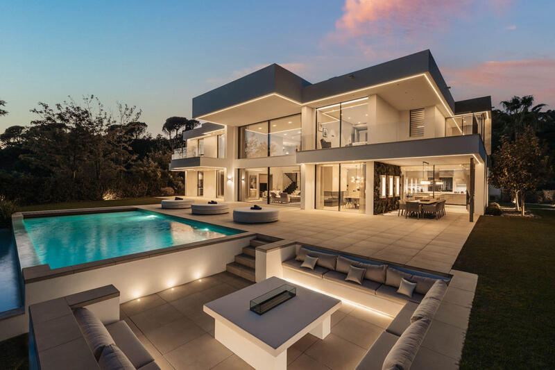 Villa til salg i El Madroñal, Málaga