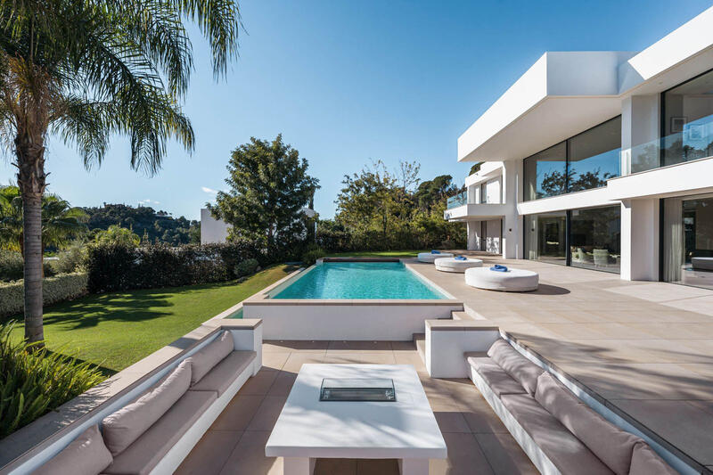 5 soveværelse Villa til salg