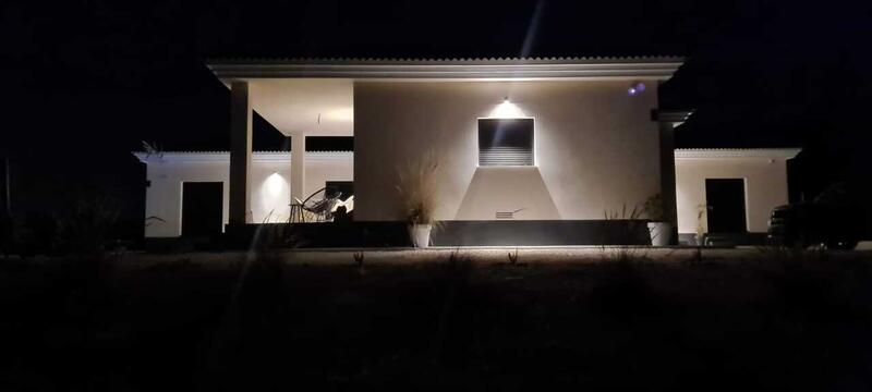 4 bedroom Villa for sale