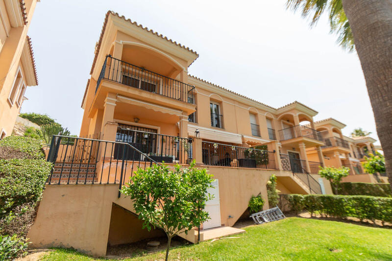 3 soveværelse Byhus til salg