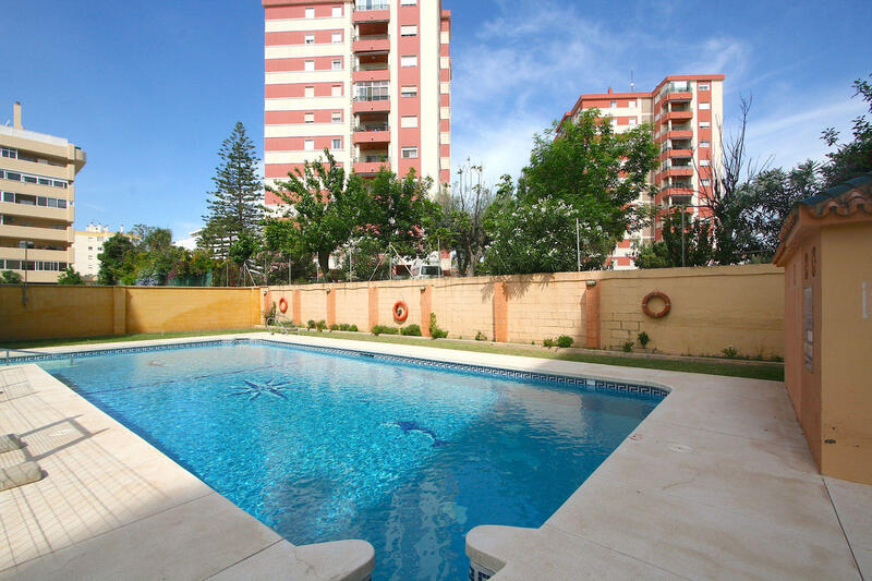 квартира продается в Fuengirola, Málaga