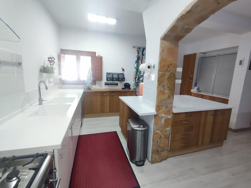 6 soverom Villa til salgs