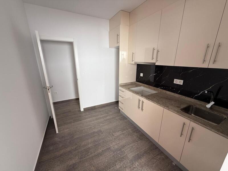 3 Schlafzimmer Stadthaus zu verkaufen