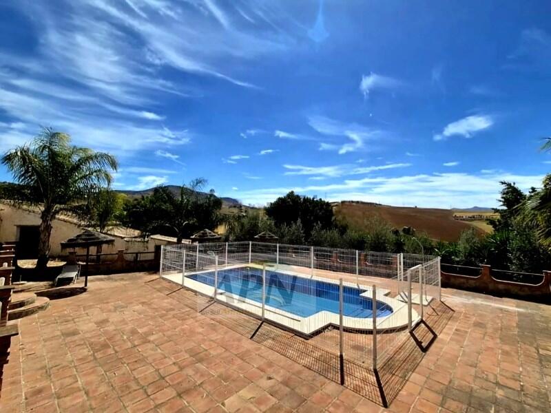 3 soverom Herregård til salgs