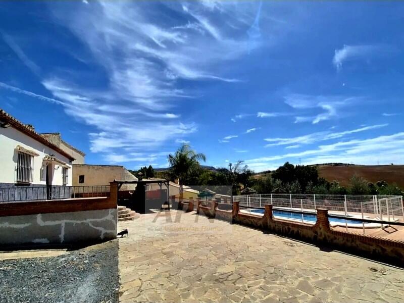 3 soverom Herregård til salgs