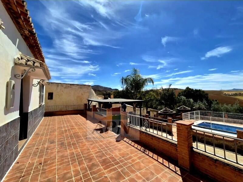 3 soverom Herregård til salgs