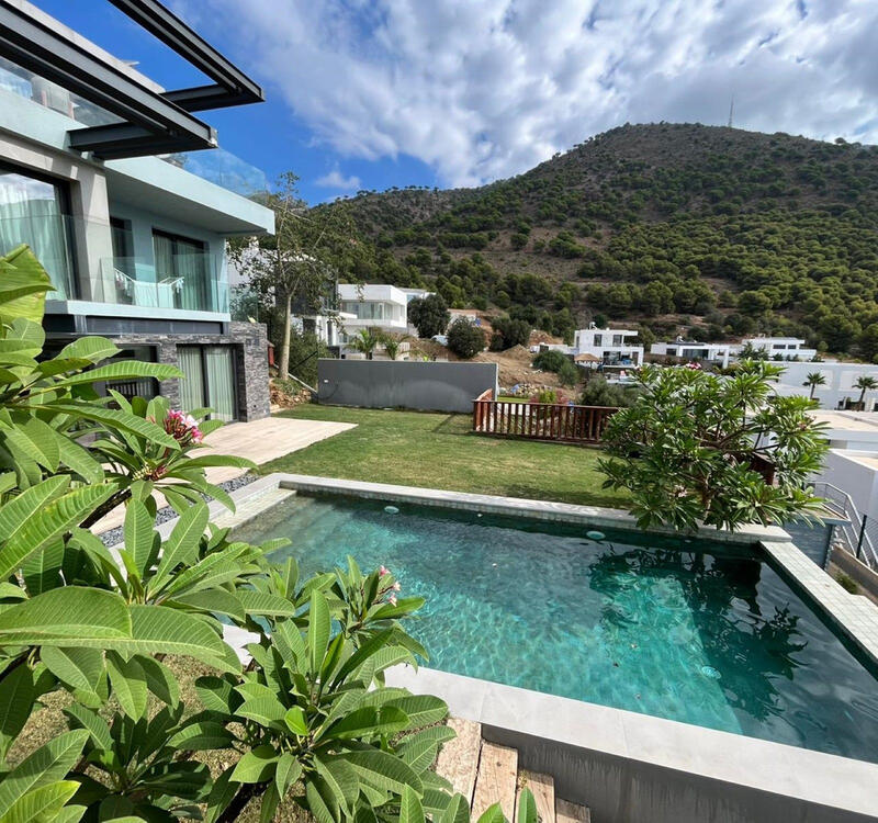 4 bedroom Villa for sale