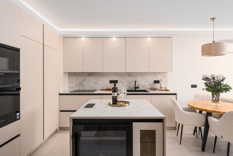 3 bedroom Apartment for sale