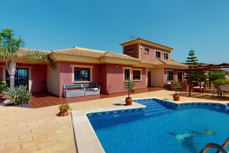 Villa til salgs i Aguilas, Murcia
