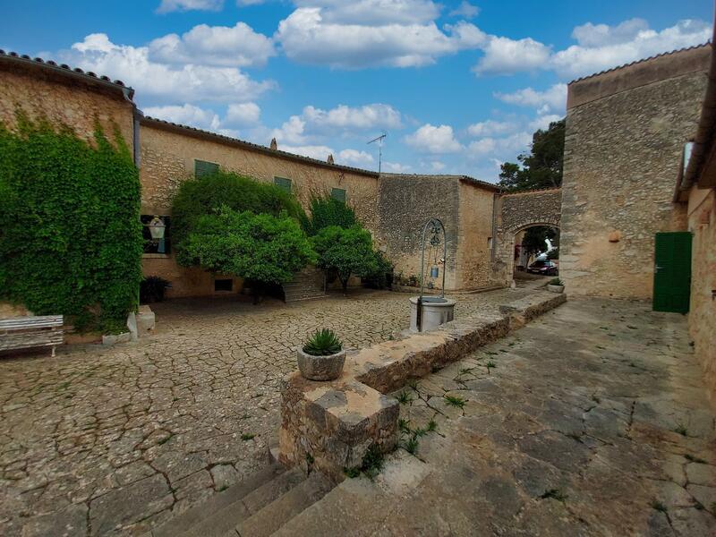 11 sovrum Lantställe till salu