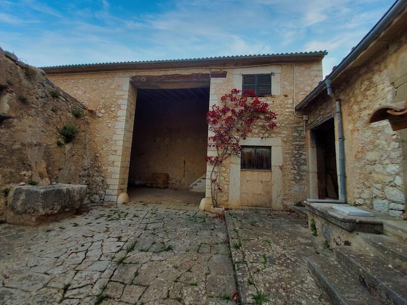 11 sovrum Lantställe till salu