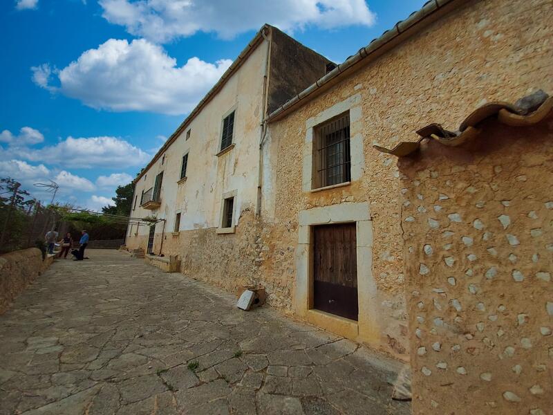 11 sovrum Lantställe till salu