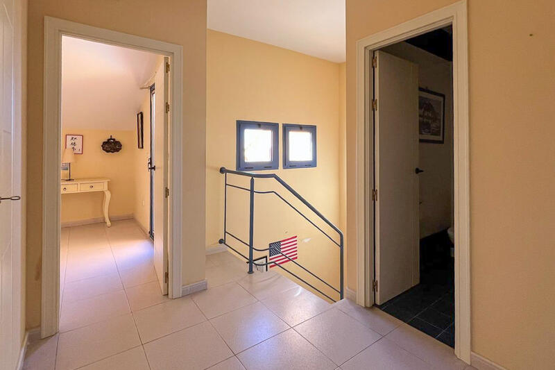 4 slaapkamer Appartement Te koop 4 slaapkamer Appartement Te koop