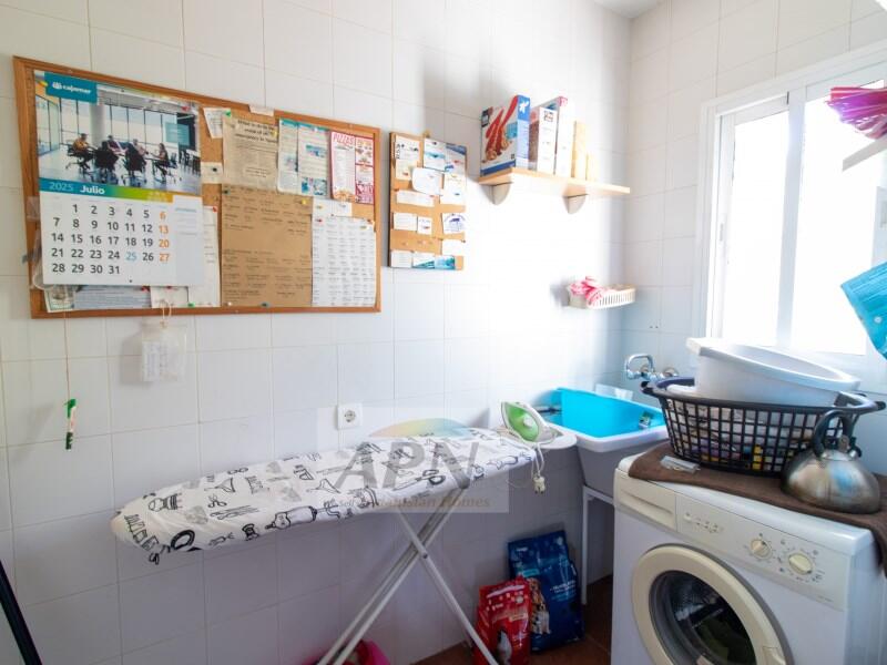2 Schlafzimmer Landhaus zu verkaufen