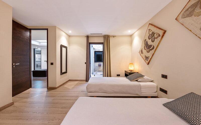 8 soveværelse Villa til salg