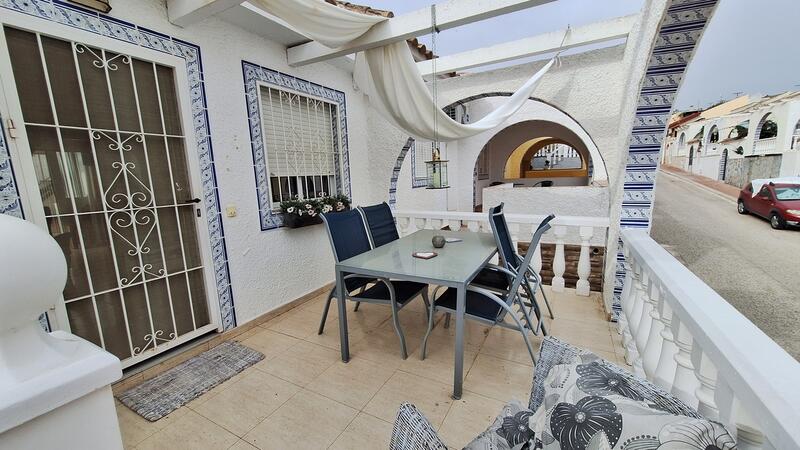 2 Cuarto Villa en venta