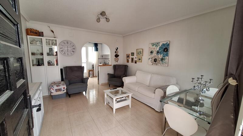 2 Cuarto Villa en venta