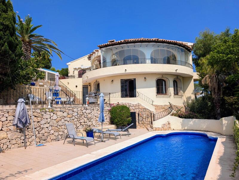 Villa en venta en Moraira, Alicante
