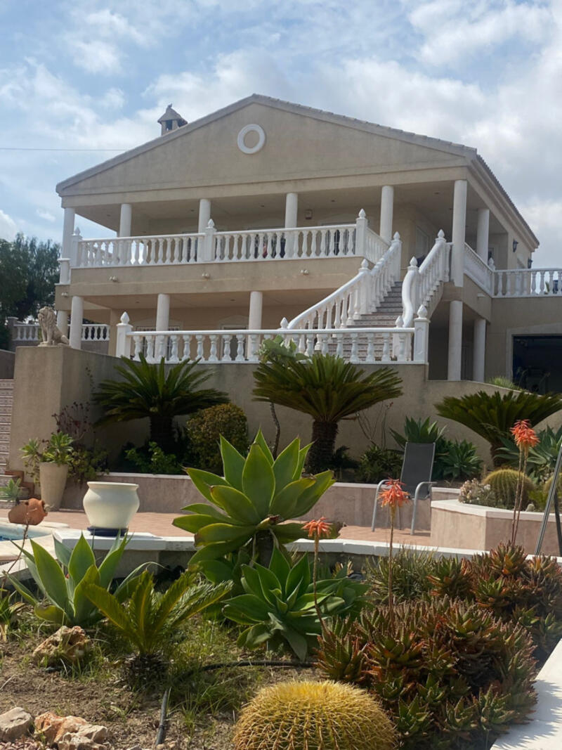 3 Cuarto Villa en venta