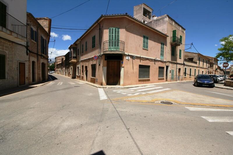 Kommersiella fastigheter till salu i Binissalem, Mallorca Kommersiella fastigheter till salu i Binissalem, Mallorca