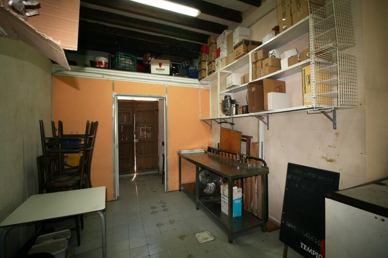 Kommersiella fastigheter till salu