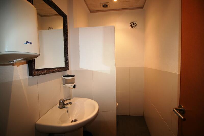 Kommersiella fastigheter till salu