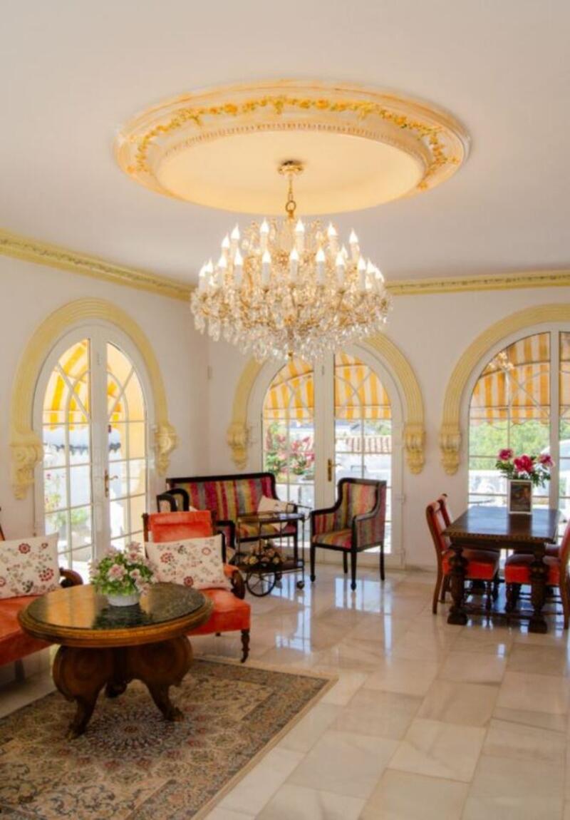 15 bedroom Villa for sale