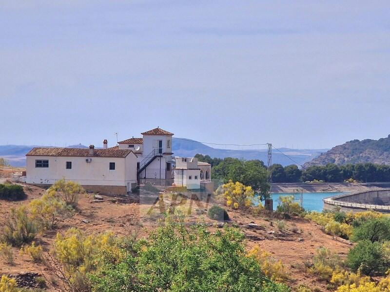 4 soveværelse Landsted til salg